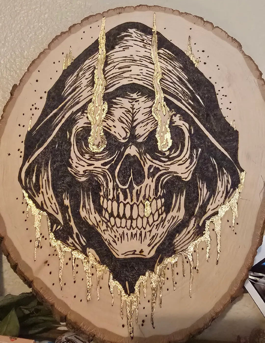 Reaper skull with gold flake